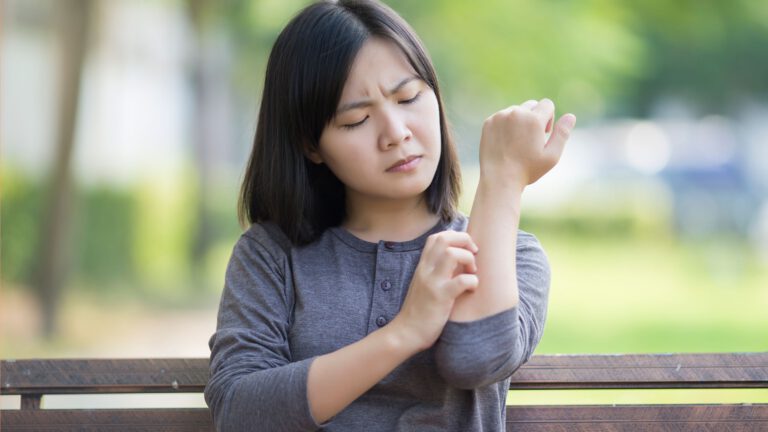 คันแล้วก็เกา แต่เกาแล้วไม่หายคัน? มารู้จักวิธีแก้คันกันเถอะ!